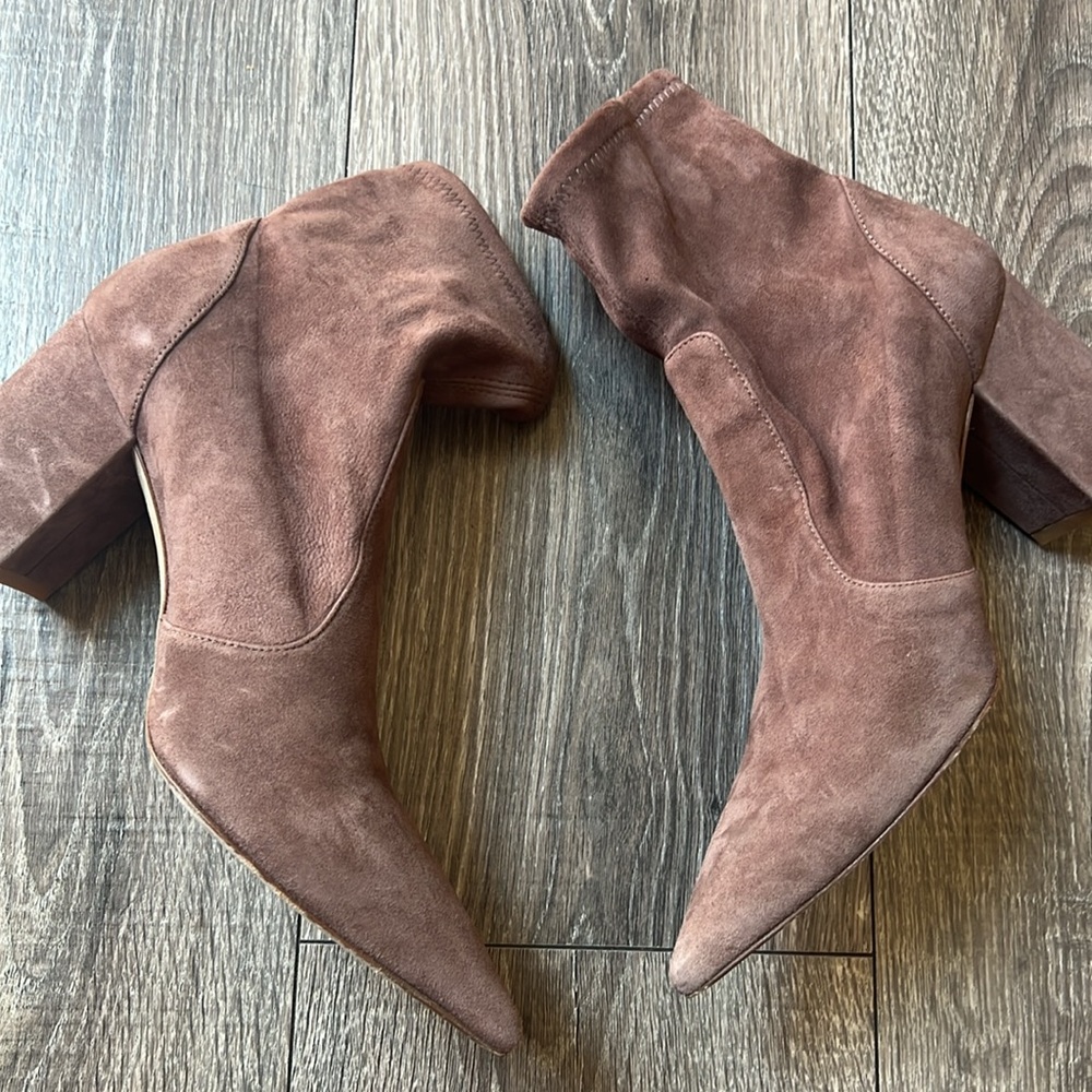 Stuart Weitzman Yuliana Suede pointed toe booties - Picture 5 of 9